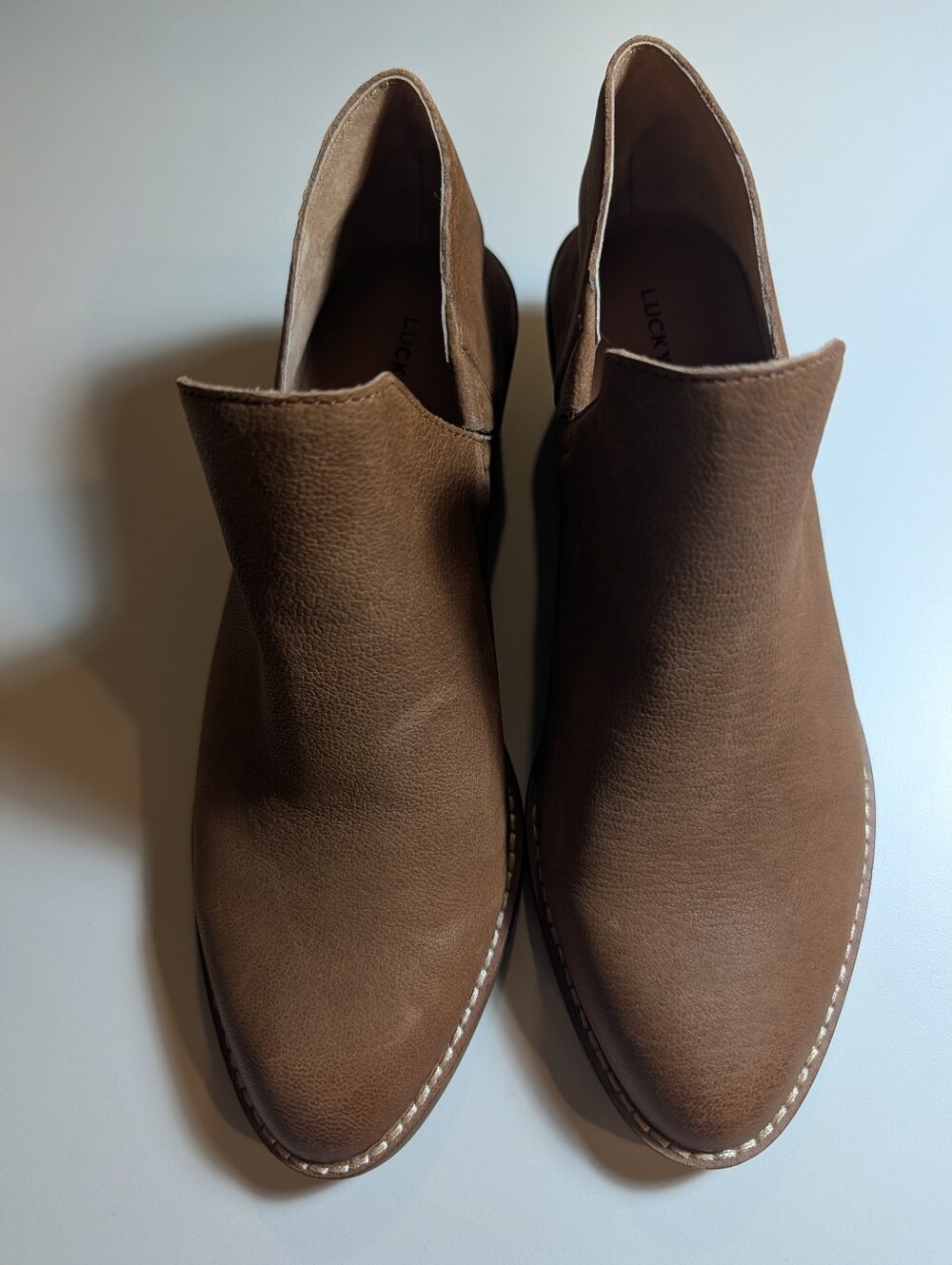 Lucky Brand Woman's Size 7.5  Tan Leather Chukka Ankle Boots
